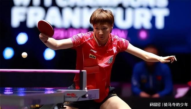 他在场边总 他在场边总